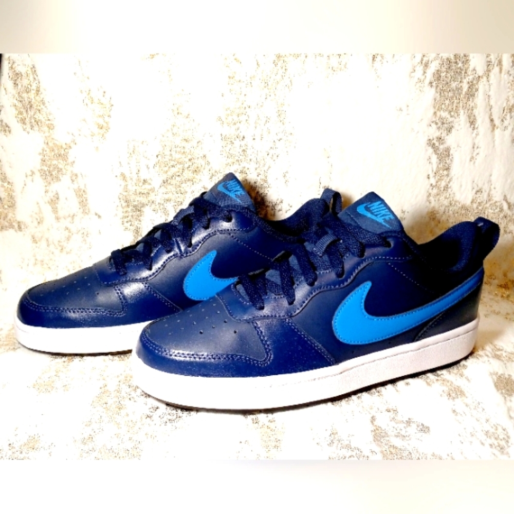 Nike Court Borough Low 2 - Size 7Y